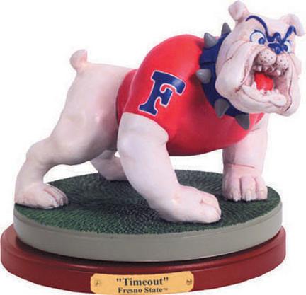 fresno state bulldogs statue