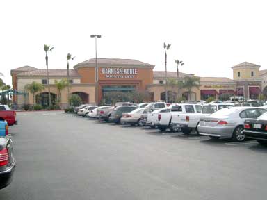 villagio-barnes-and-noble