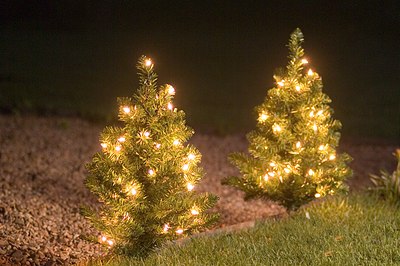 Pre-Lit 2 Foot Walkway Trees